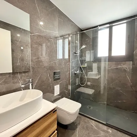 Anna Sea View Maisonette 302 ليماسول