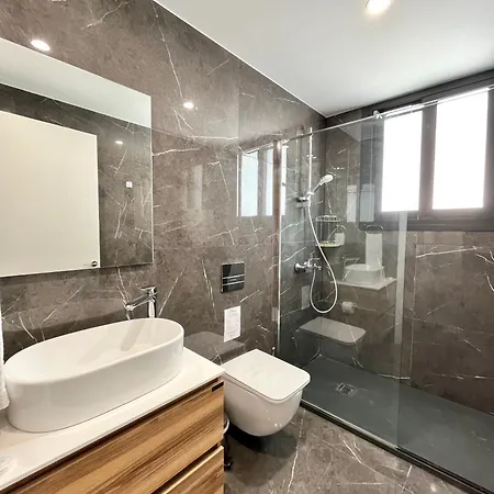 Anna Sea View Maisonette 302