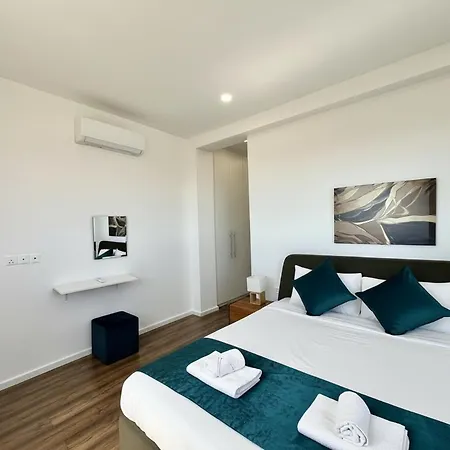 Anna Sea View Maisonette 302 ليماسول